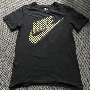Nike Tee Yellow/black Logo Tee